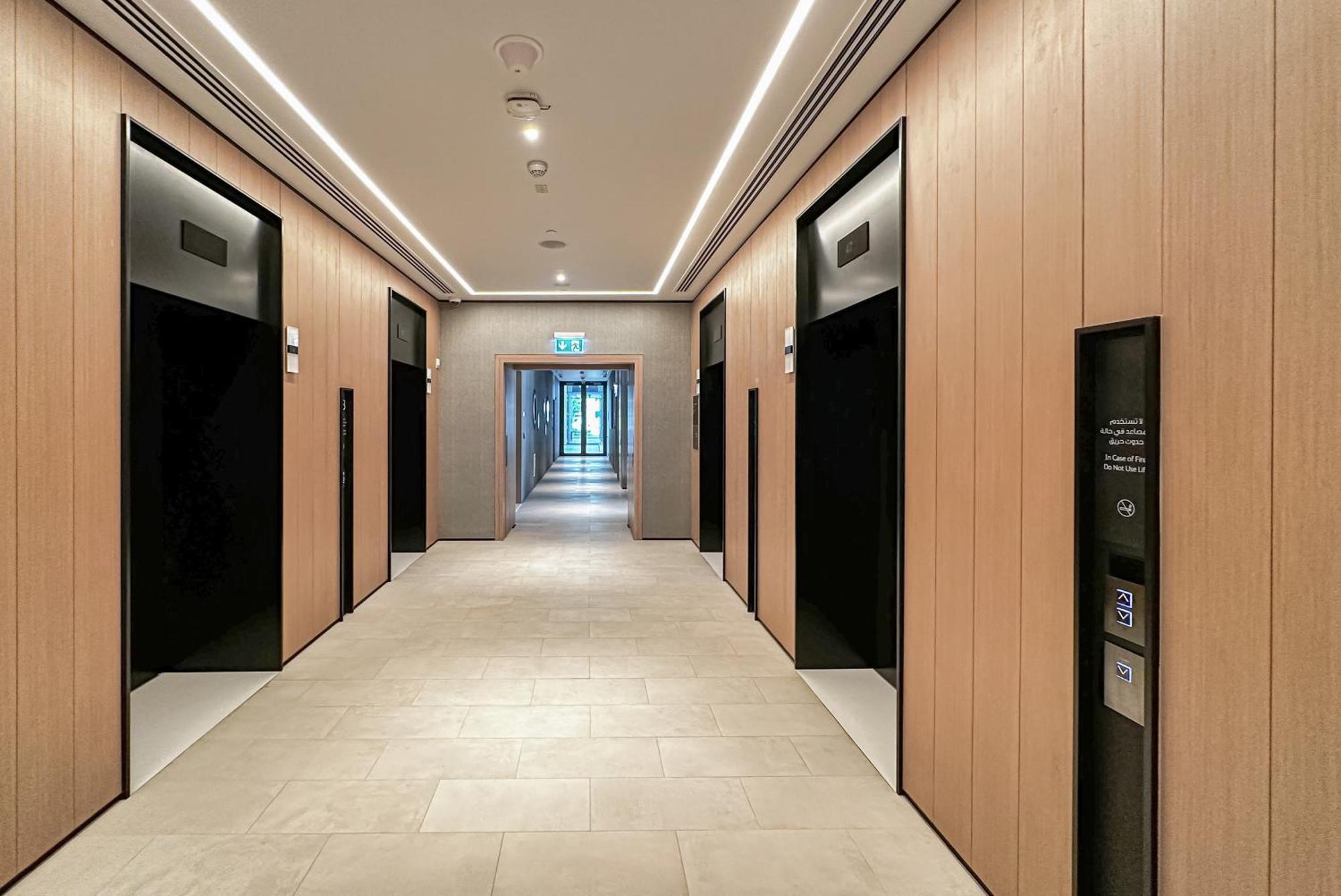 Modern 2Br High Floor Haven In Vida Dubai Marina Apartment Exterior photo