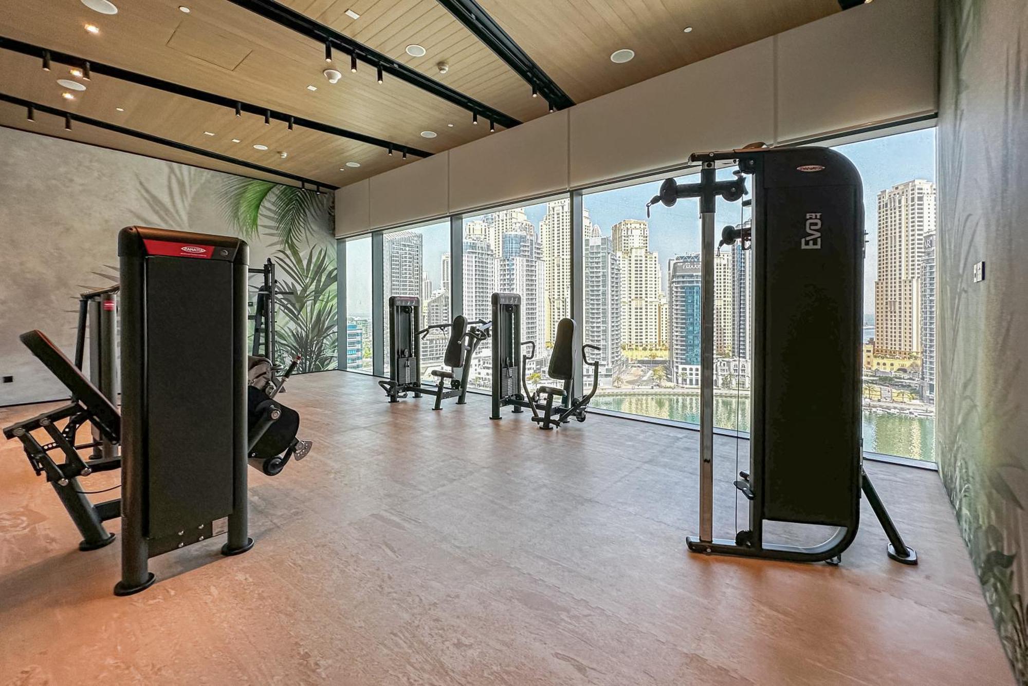 Modern 2Br High Floor Haven In Vida Dubai Marina Apartment Exterior photo