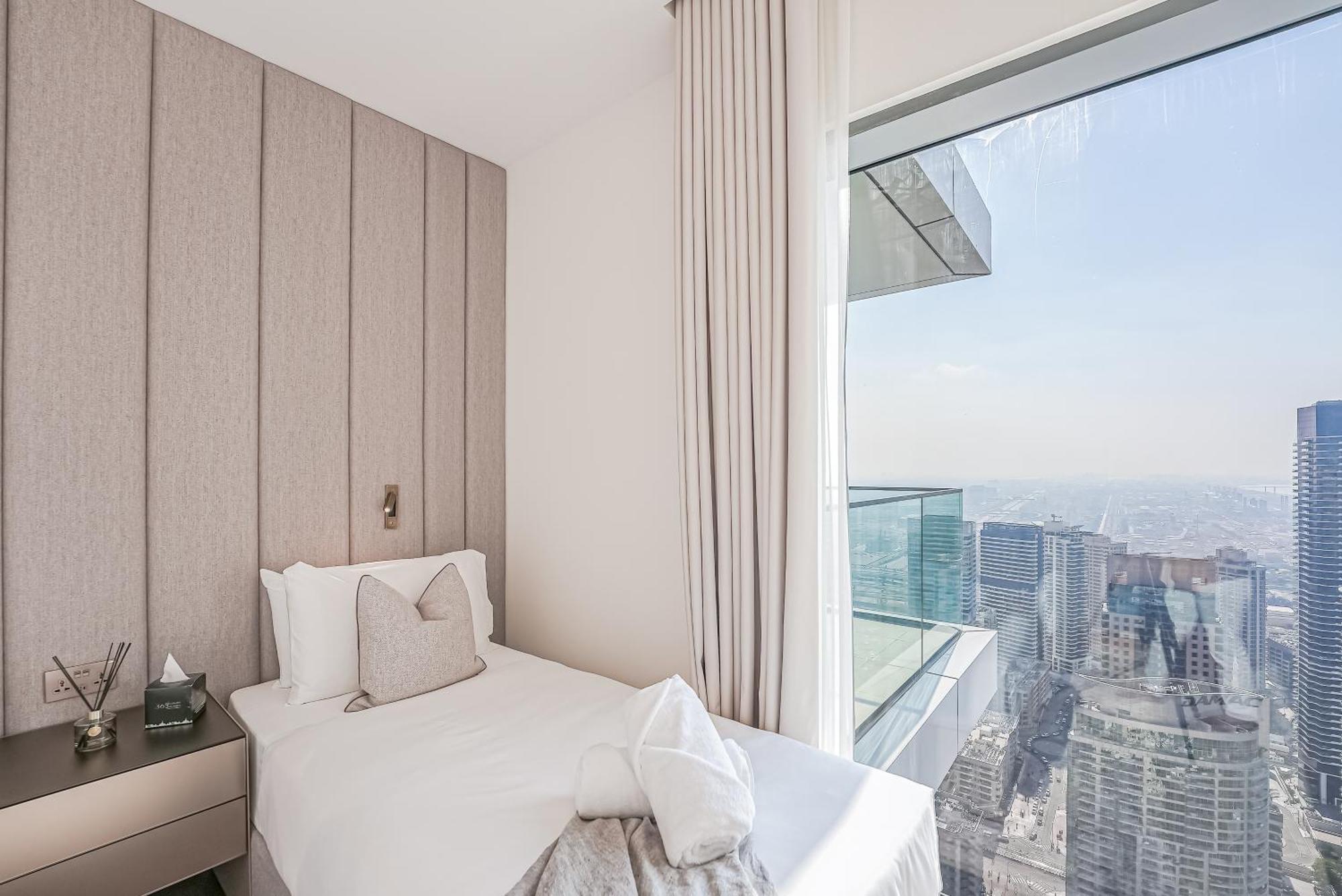 Modern 2Br High Floor Haven In Vida Dubai Marina Apartment Exterior photo