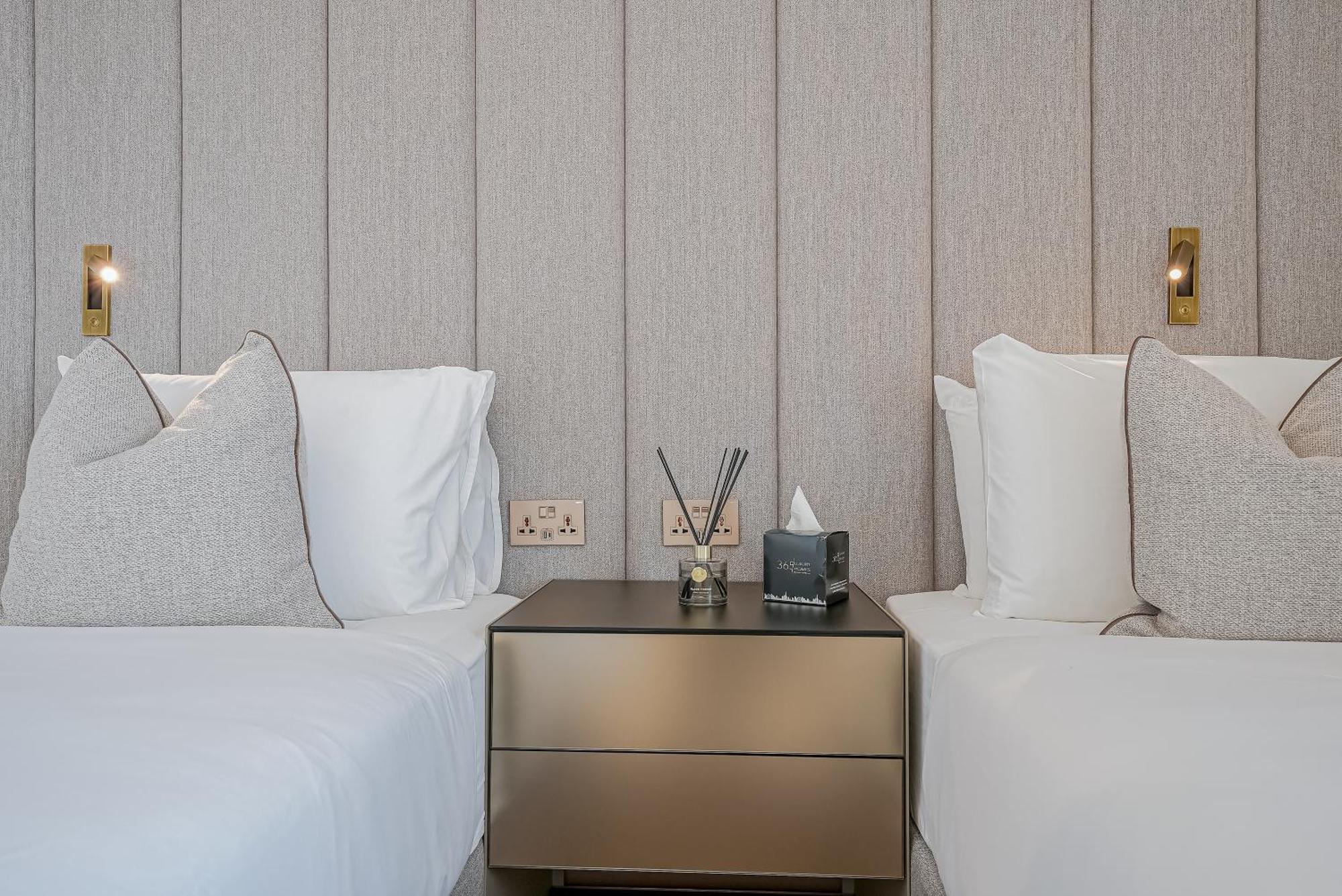 Modern 2Br High Floor Haven In Vida Dubai Marina Apartment Exterior photo