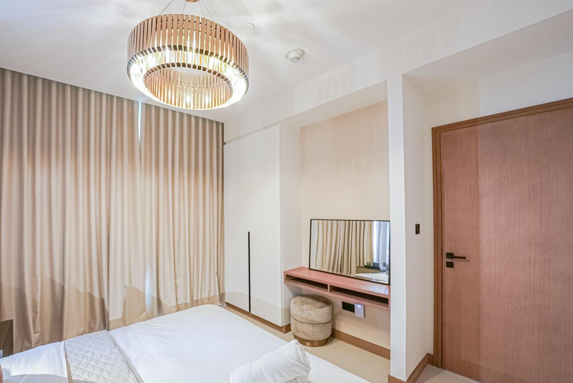 Modern 2Br High Floor Haven In Vida Dubai Marina Apartment Exterior photo