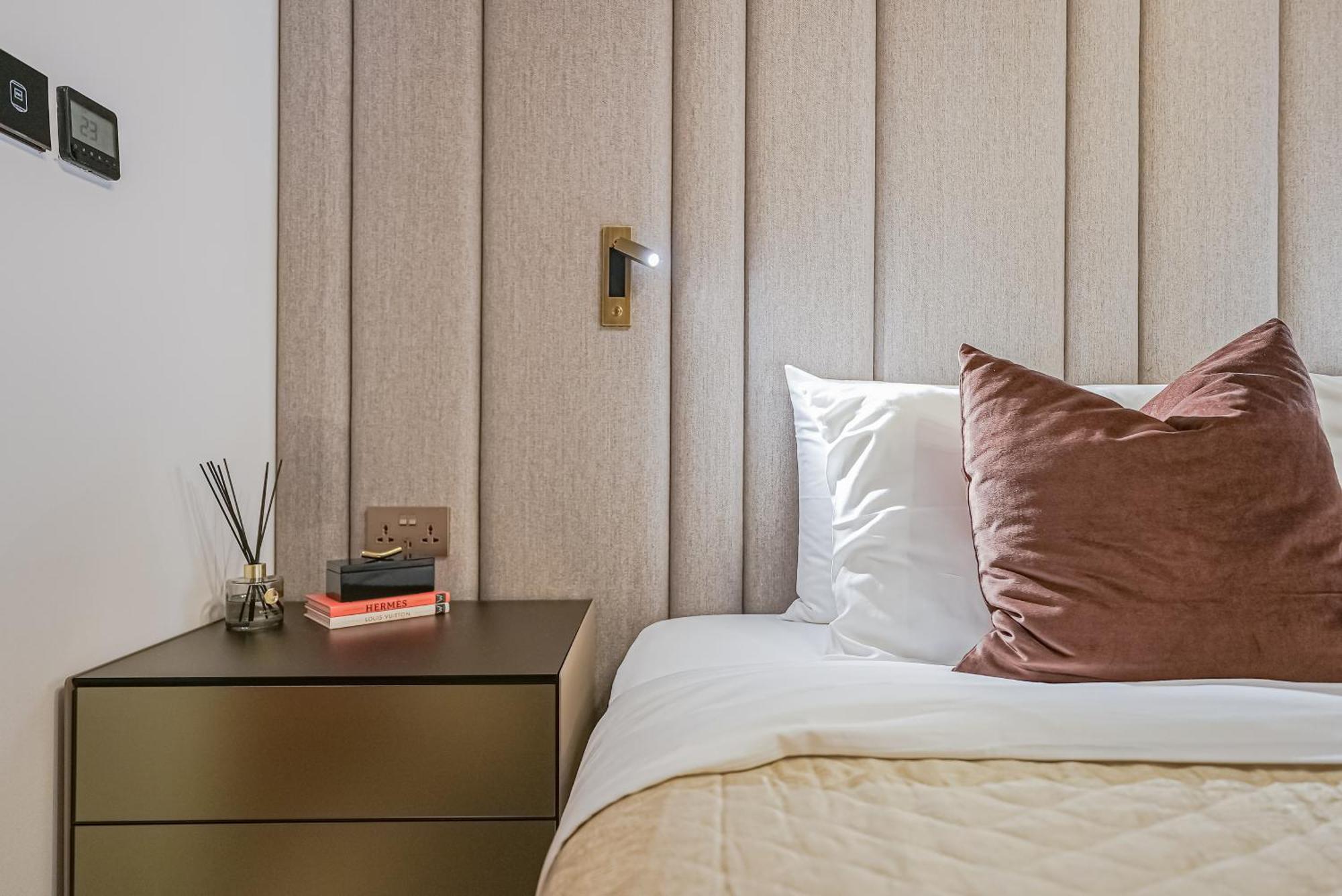 Modern 2Br High Floor Haven In Vida Dubai Marina Apartment Exterior photo